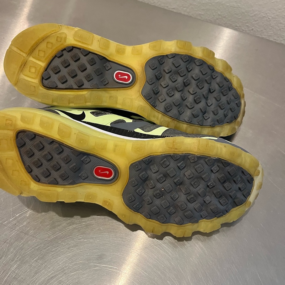 Nike Men's  AirMax FitSole size 12 Yellow/ Green and Gray Athletic Shoes - Picture 8 of 10